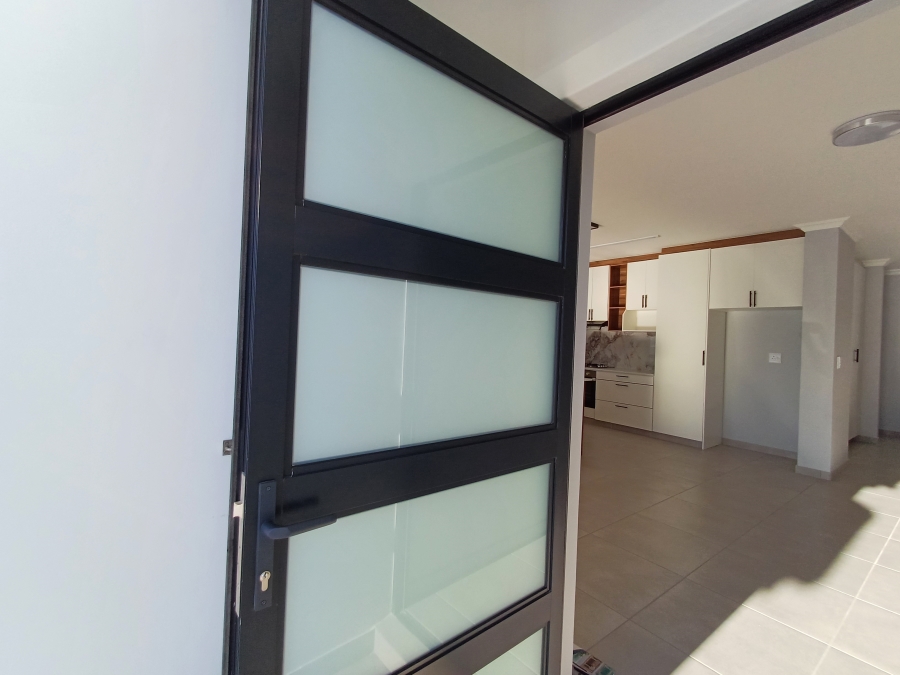 3 Bedroom Property for Sale in Sandy Point Western Cape